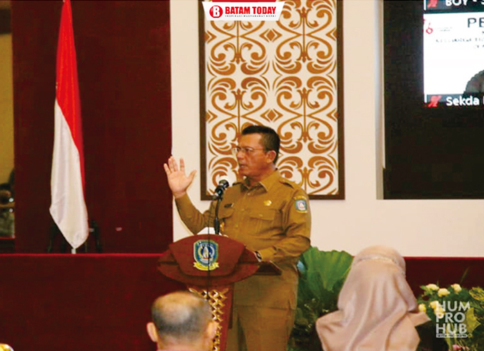 Gubernur Kepri saat memberi kata sambutan dalam Peluncuran Program Bansos untuk Keluarga Tidak Mampu Terkonfirmasi Covid-19